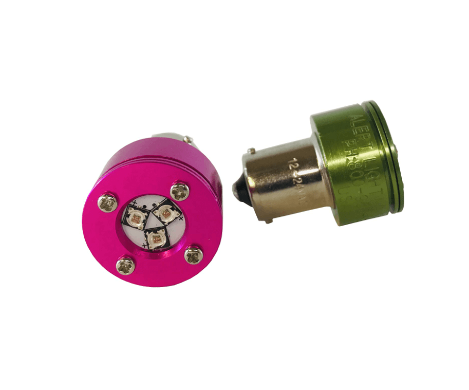 Red green dock lights for warehouse loading bays and truck safety