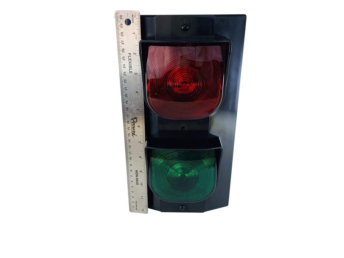 Energy-saving LED lighting for warehouses and distribution centers