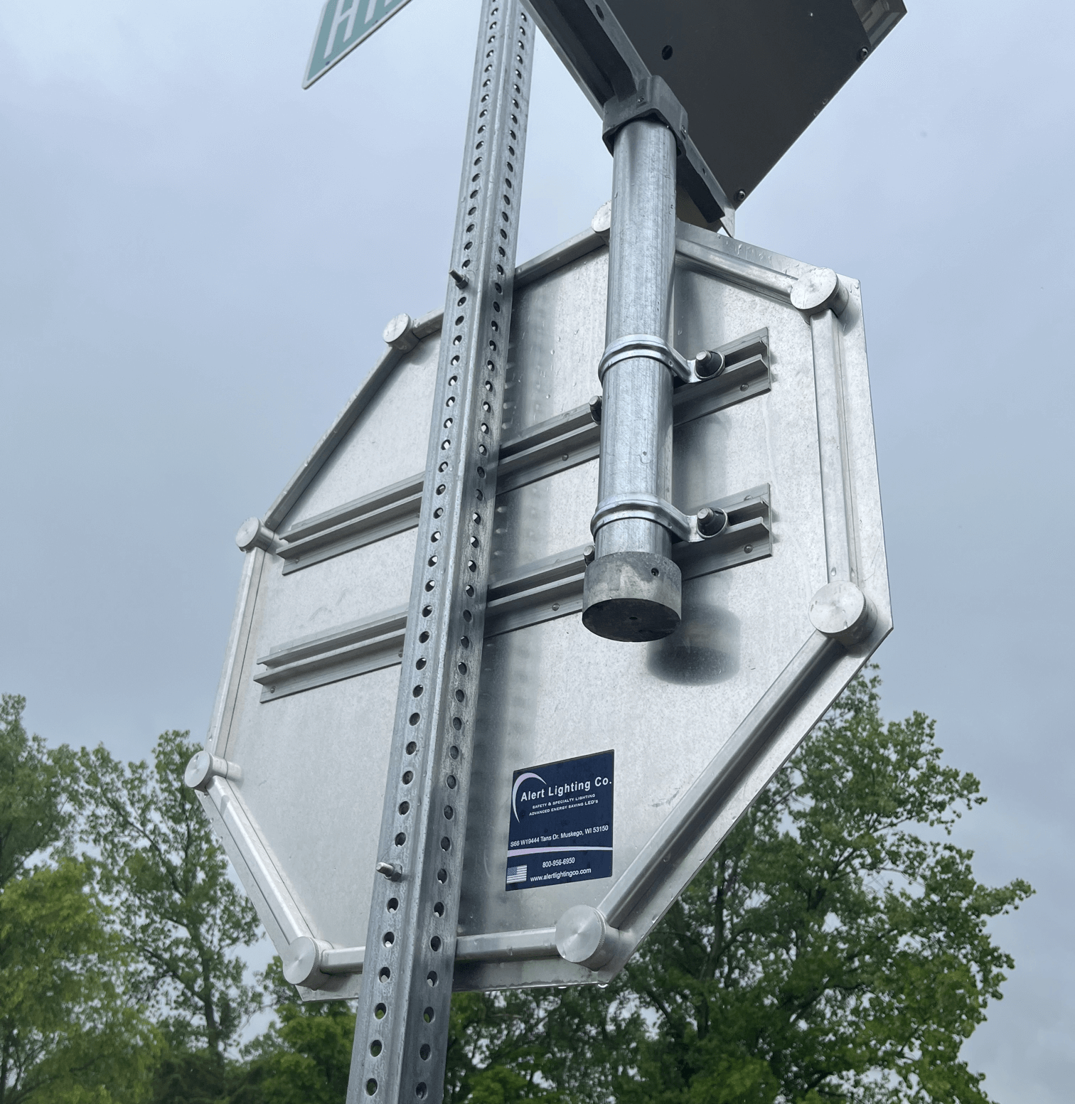 Blinking stop sign with LED lighting, designed for high-risk intersections